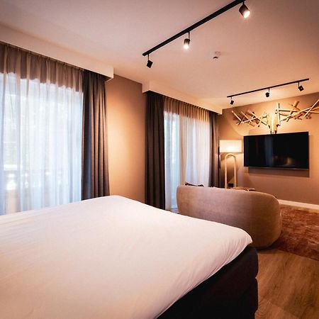 Hotel De Sterrenberg - Adults Only อ็อตเตอร์โล ภายนอก รูปภาพ