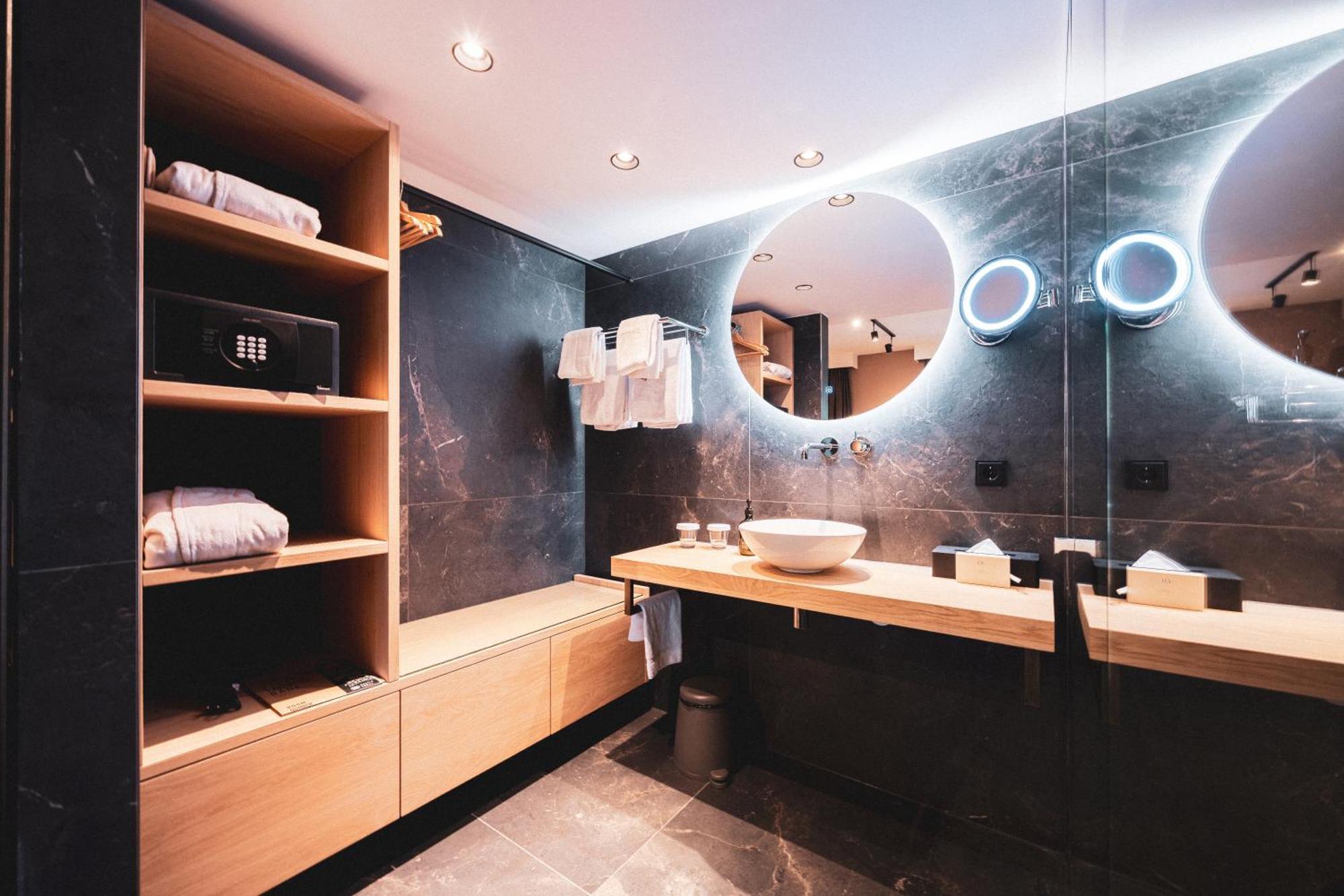 Hotel De Sterrenberg - Adults Only อ็อตเตอร์โล ภายนอก รูปภาพ